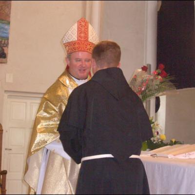 Hălăuceşti: Profesiunea religioasă perpetuă a 19 fraţi franciscani