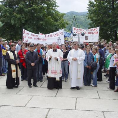 Cacica: Pelerinaj la Sanctuarul Maicii Domnului (I)