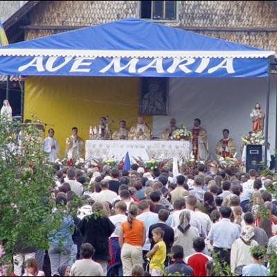 Cacica: Pelerinaj la Sanctuarul Maicii Domnului (I)