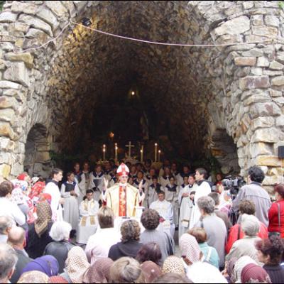 Cacica: Pelerinaj la Sanctuarul Maicii Domnului (II)