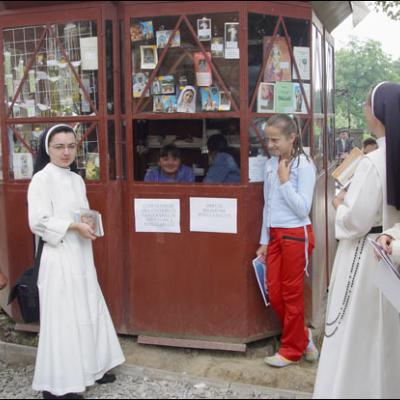 Cacica: Pelerinaj la Sanctuarul Maicii Domnului (III)