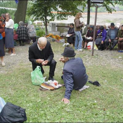 Cacica: Pelerinaj la Sanctuarul Maicii Domnului (III)