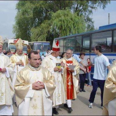 Cacica: Pelerinaj la Sanctuarul Maicii Domnului (III)