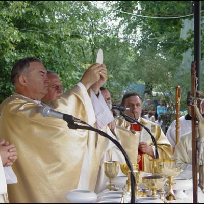 Cacica: Pelerinaj la Sanctuarul Maicii Domnului (III)