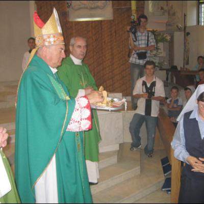 Gherăeşti: Inaugurarea sediului Surorilor Campostrini pentru activităţi de formare