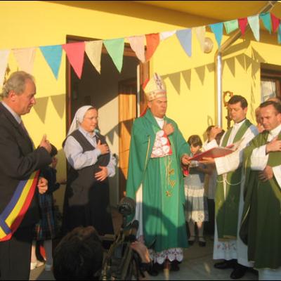 Gherăeşti: Inaugurarea sediului Surorilor Campostrini pentru activităţi de formare