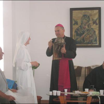 Vizită pastorală în Parohia Huşi-Corni