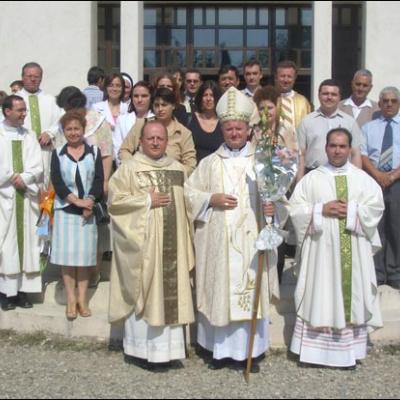 Bacău: Şcoala şi Biserica în sărbătoare