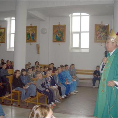 Vizită pastorală în Parohia Huşi "Sf. Anton"