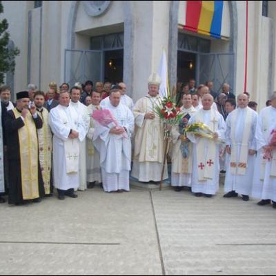 Satu Nou (Belceşti): Sfinţire de biserică