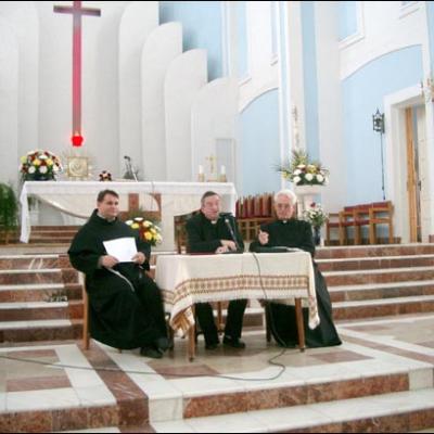 Tămăşeni: Întâlnirea persoanelor consacrate