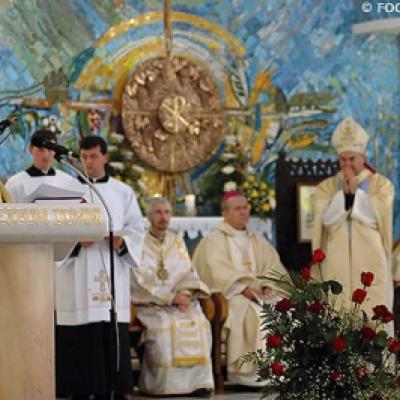 Iaşi: Sfinţirea catedralei (FOCUS)