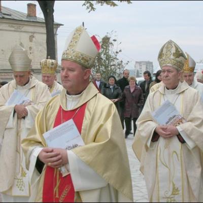 Iaşi: Sfinţirea catedralei - I