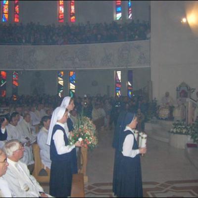 Iaşi: Sfinţirea catedralei - II