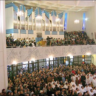 Iaşi: Sfinţirea catedralei (foto: Cristian Lisacovshi)