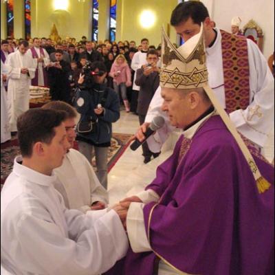 Iaşi: Sfinţiri de diaconi