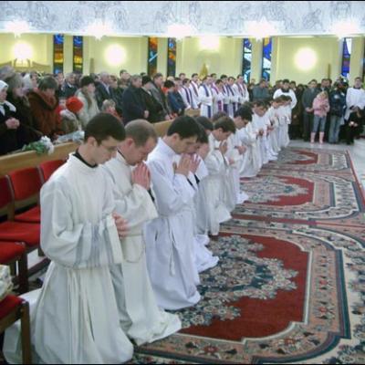 Iaşi: Sfinţiri de diaconi