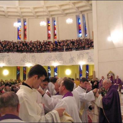 Iaşi: Sfinţiri de diaconi