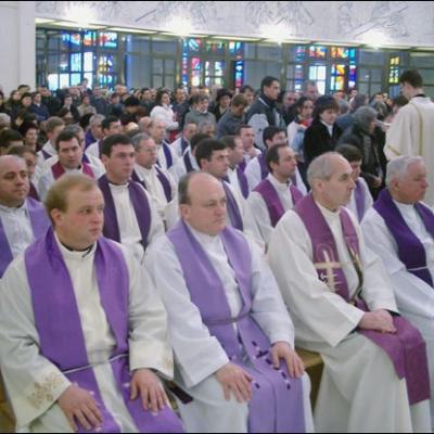 Iaşi: Sfinţiri de diaconi