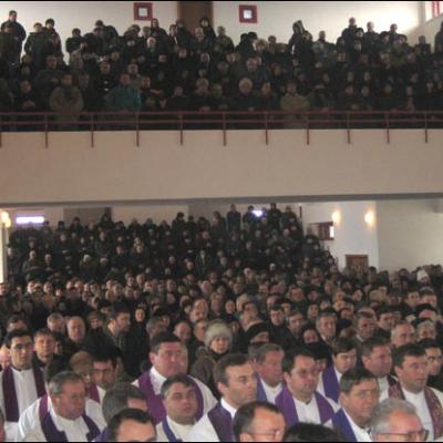 Bacău: Funeraliile părintelui Virgil Chelaru