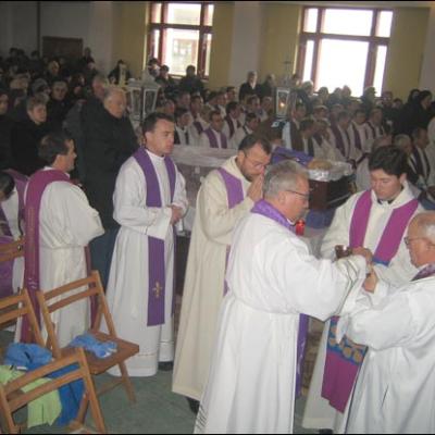Bacău: Funeraliile părintelui Virgil Chelaru