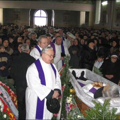 Buruieneşti: Înmormântarea părintelui Petru Ciocan