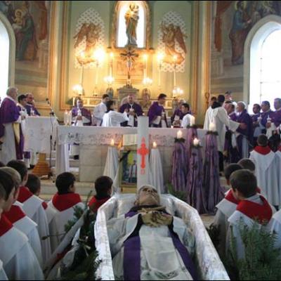 Buruieneşti: Înmormântarea părintelui Petru Ciocan