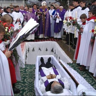 Buruieneşti: Înmormântarea părintelui Petru Ciocan
