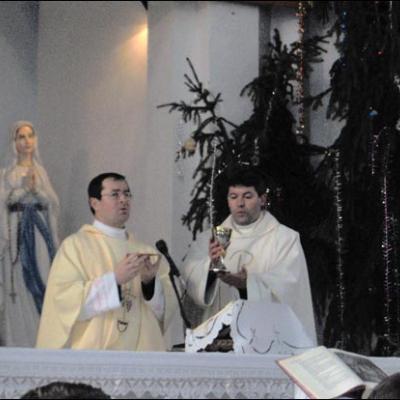 8 ianuarie 2006: Horleşti: Sfinţirea unei grote dedicate Fecioarei Maria