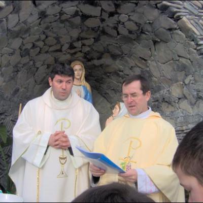 8 ianuarie 2006: Horleşti: Sfinţirea unei grote dedicate Fecioarei Maria