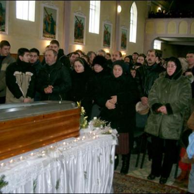 9 ianuarie 2006: Valea Seacă: Ultimul drum al părintelui Mihai Diac