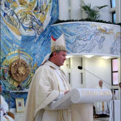2 februarie 2006: Ziua Persoanelor Consacrate şi intrarea în vigoare a Cărţii sinodale