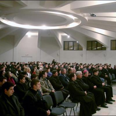 8 februarie 2006: Iaşi: Lansarea şi prezentarea enciclicei Deus caritas est