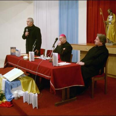 8 februarie 2006: Iaşi: Lansarea şi prezentarea enciclicei Deus caritas est