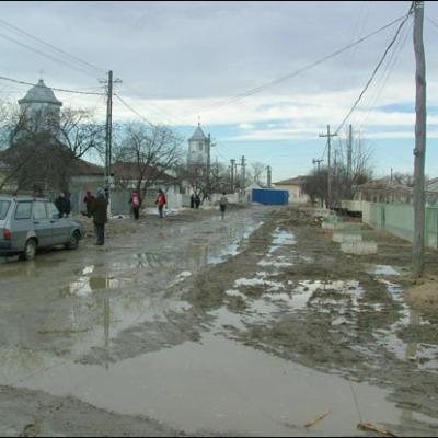 18 februarie 2006: Caritas: O zi la Vadu Roşca