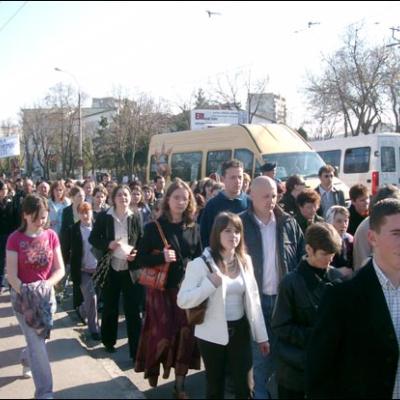 9 aprilie 2006: Iaşi: Duminica Floriilor - Ziua Tinerilor