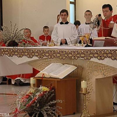 9 aprilie 2006: Iaşi: Duminica Floriilor - Ziua Tinerilor (FOCUS)