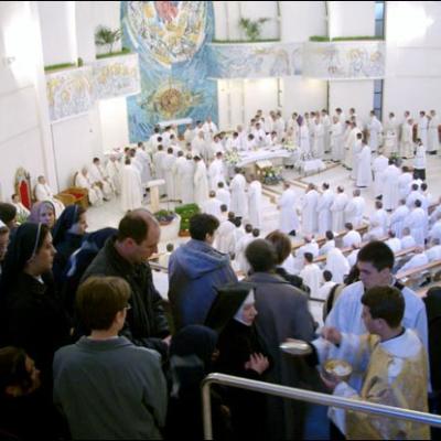 13 aprilie 2006: Iaşi: Liturghia crismei