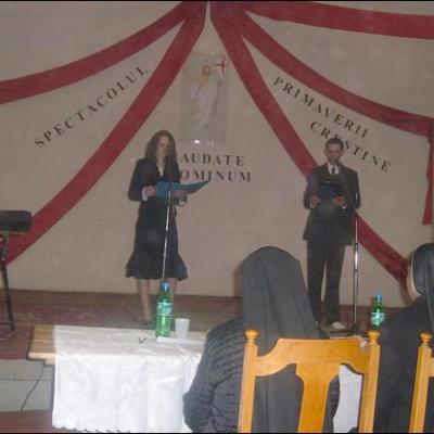 17 aprilie 2006: Roman: "Spectacolul Primăverii Creştine"