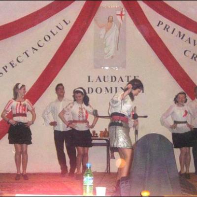 17 aprilie 2006: Roman: "Spectacolul Primăverii Creştine"
