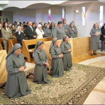 22 aprilie: Iaşi: Voturi perpetue în Congregaţia Surorile Providenţei (foto: Ovidiu Bişog)