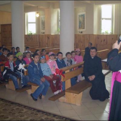 22-23 aprilie 2006: Vizită pastorală în Parohia Moineşti