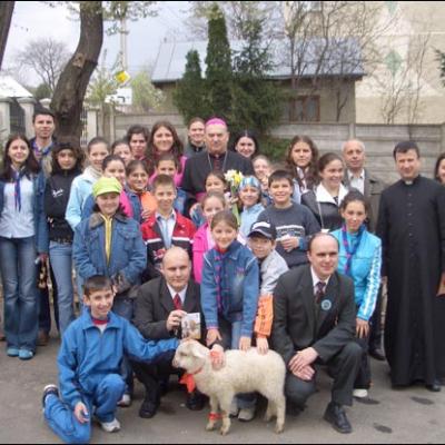 22-23 aprilie 2006: Vizită pastorală în Parohia Moineşti