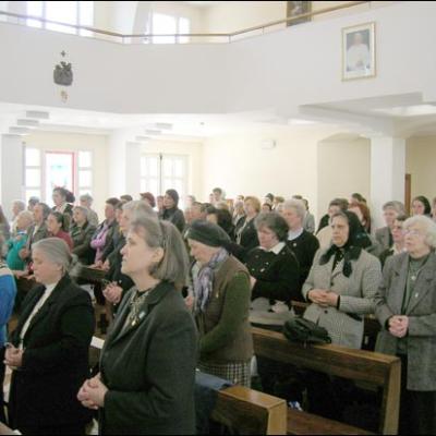 29 aprilie 2006: Întâlnire a terezinelor din România la Casa "Sf. Iosif" din Iaşi (foto: Ovidiu Bişog)