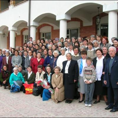 29 aprilie 2006: Întâlnire a terezinelor din România la Casa "Sf. Iosif" din Iaşi (foto: Ovidiu Bişog)