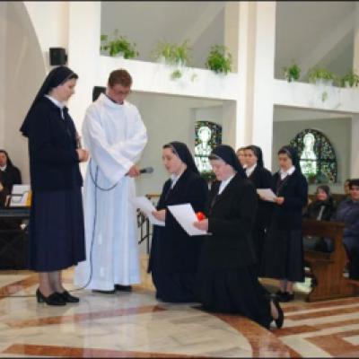 29 aprilie - 6 mai 2006: Luncani: Formare, exerciţii spirituale şi reînnoire de voturi