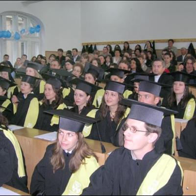 10 mai 2006: Iaşi: Cursul festiv al primei promoţii a Facultăţii de Teologie Romano-Catolică