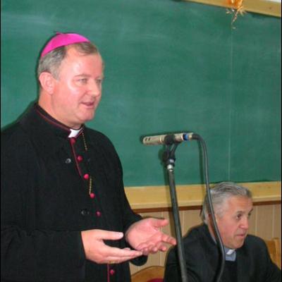10 mai 2006: Iaşi: Cursul festiv al primei promoţii a Facultăţii de Teologie Romano-Catolică