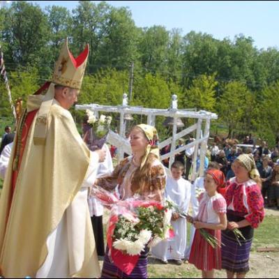 13 mai 2006: Gâşteni: Sfinţire de clopote