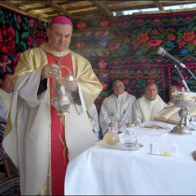 13 mai 2006: Gâşteni: Sfinţire de clopote